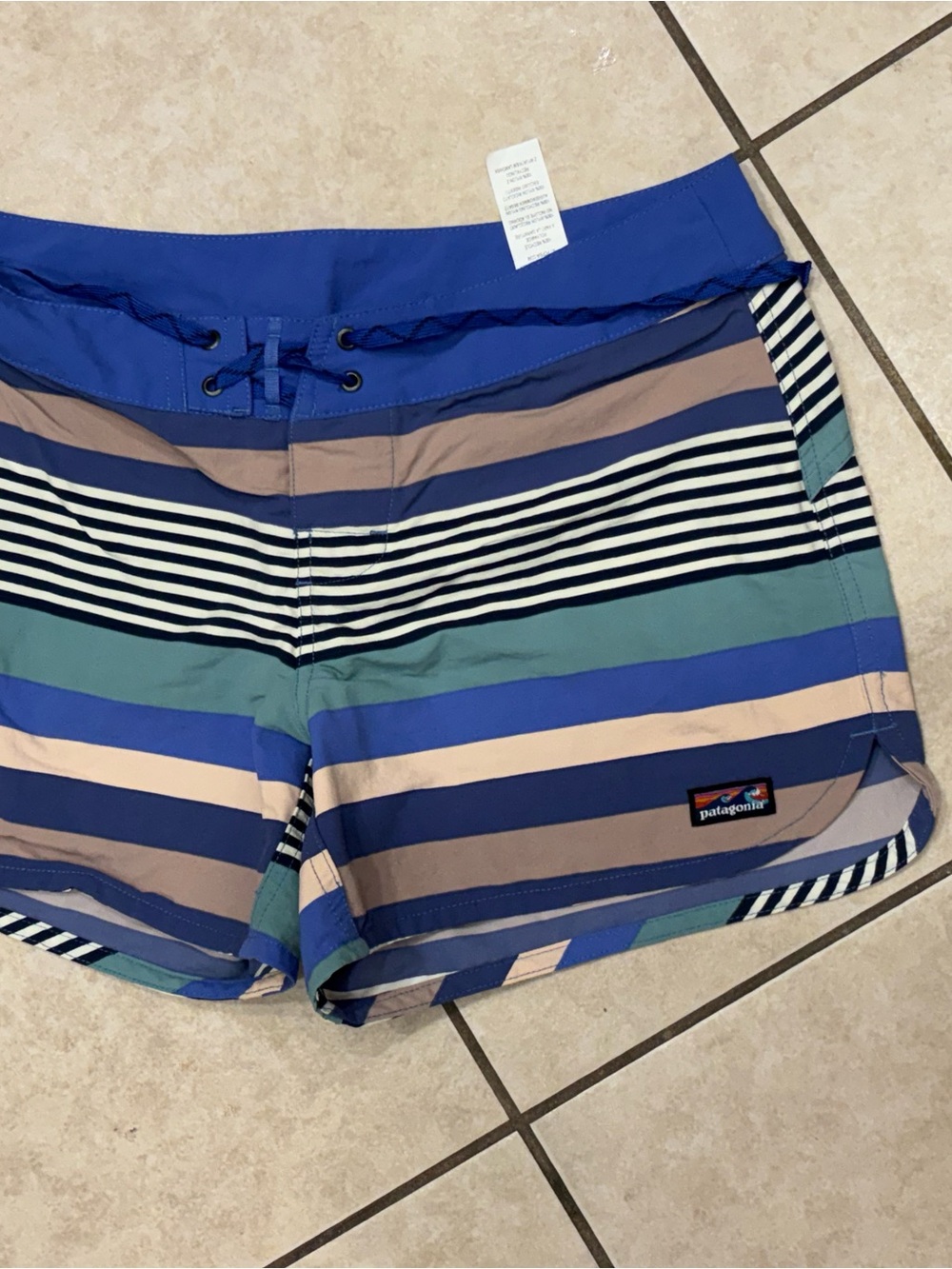 Patagonia Wavefarer board shorts 5”